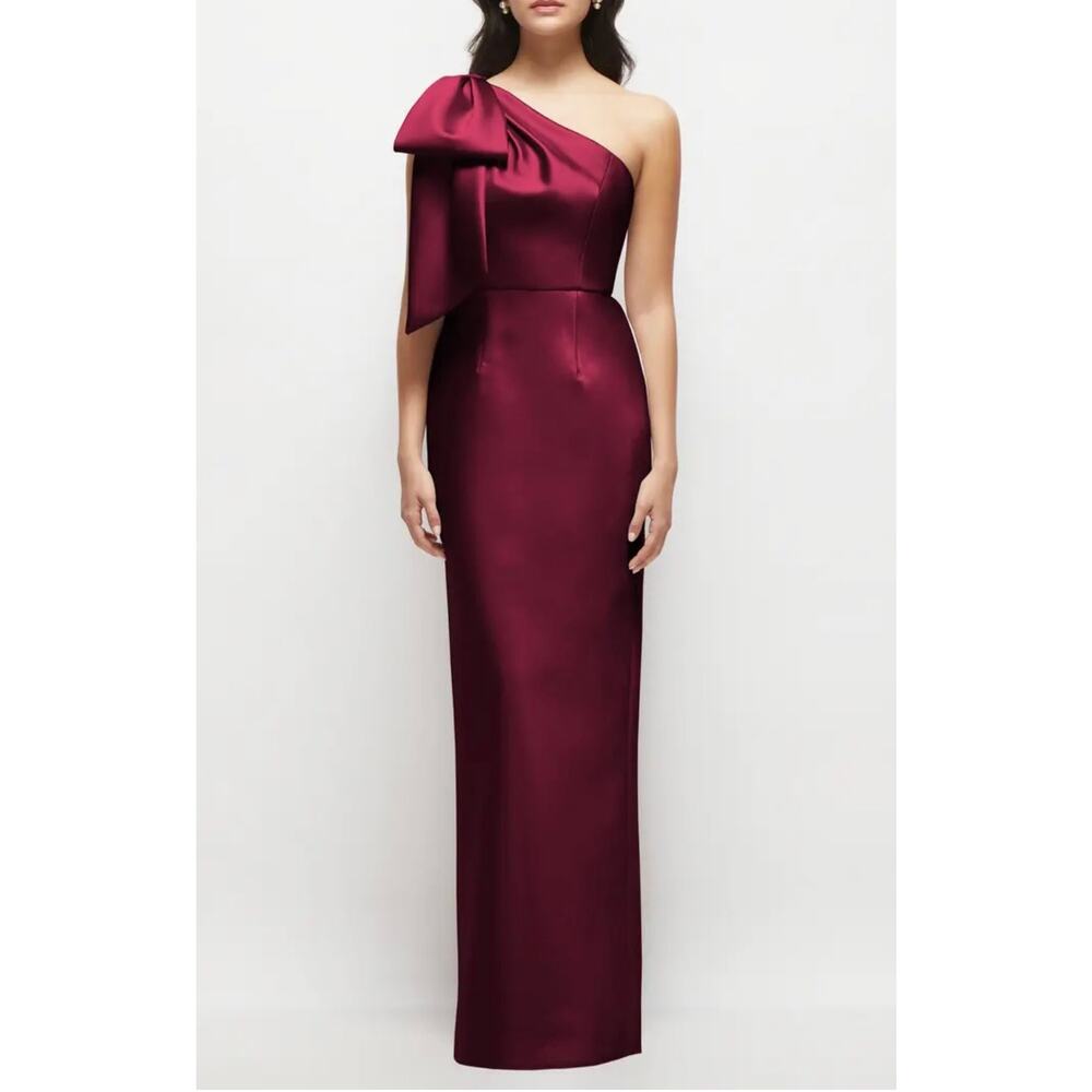 Alfred Sung Bow Detail One-Shoulder Satin Twill
Column Gown 10 Color: Cabernet